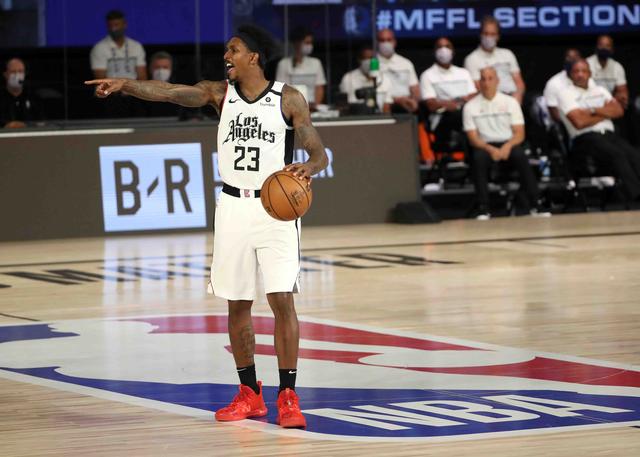 瞬间引发的 瞬间引发的