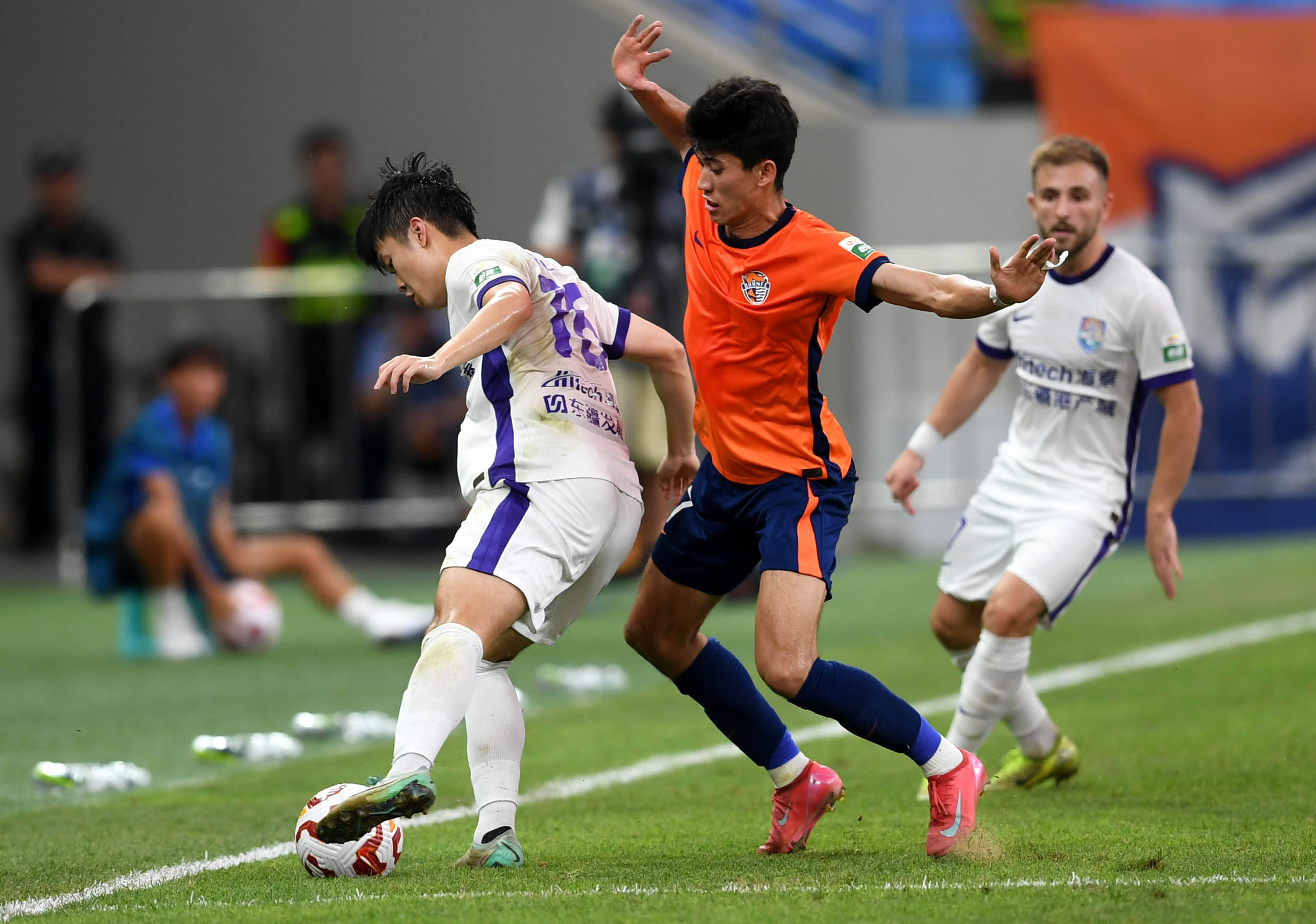 较量中笑到 较量中笑到